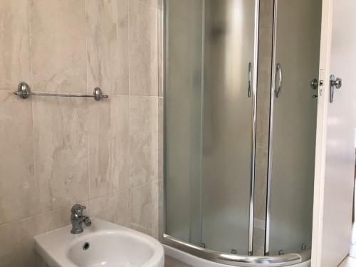 bagno con box doccia
